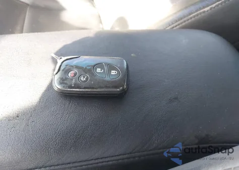 2010 Lexus Hs 250H Premium z USA, uszkodzony, nr VIN JTHBB1BA8A2023951